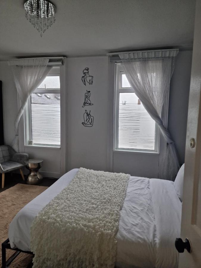 Double Rooms, Free Continental Breakfast, Pics And Full Address Sent After Booking, 2 Miles To City Centre Belfast Esterno foto