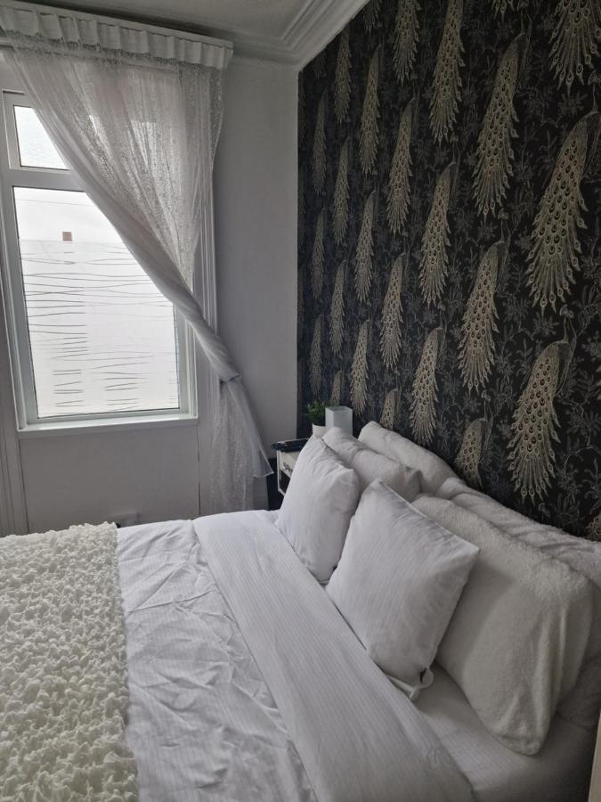 Double Rooms, Free Continental Breakfast, Pics And Full Address Sent After Booking, 2 Miles To City Centre Belfast Esterno foto